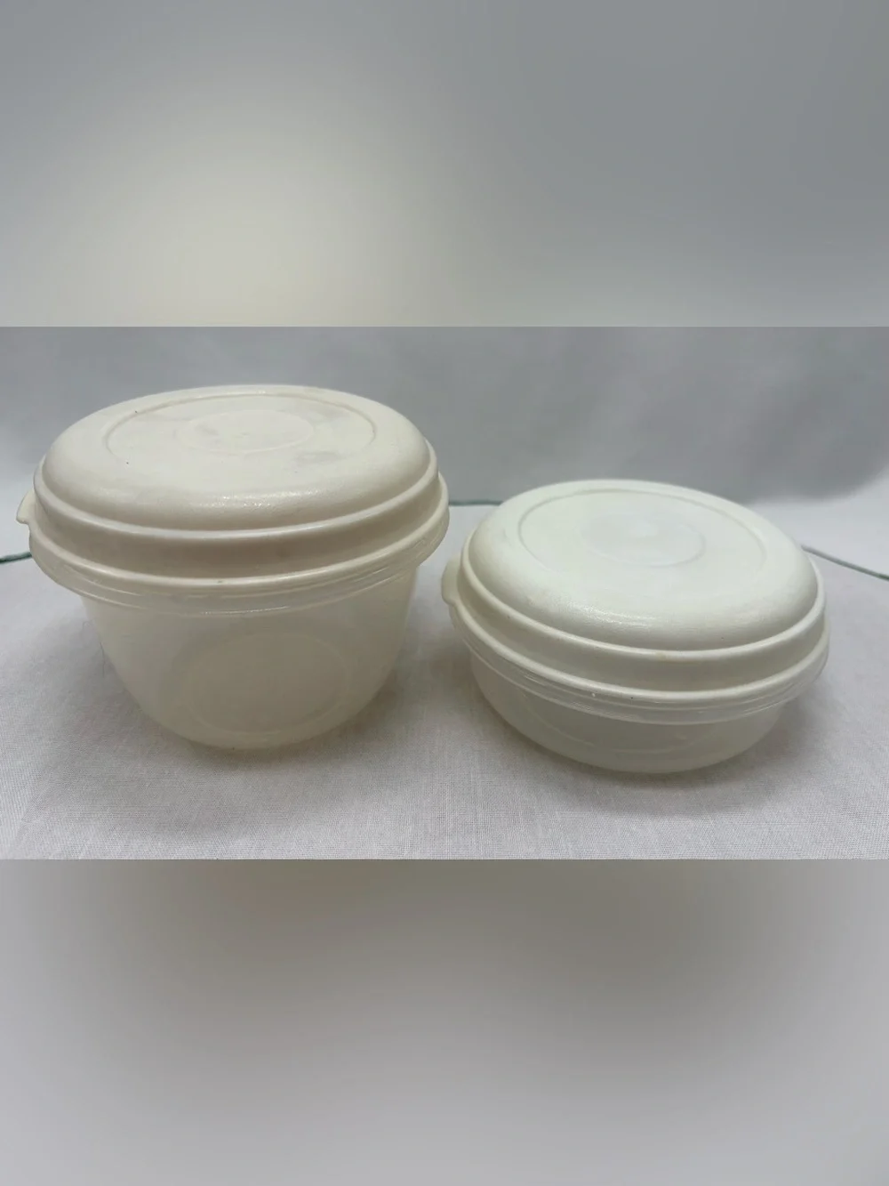 Vtg Rubbermaid Servin Saver #1 Containers w/almond lid 14oz 0431 & 2 Cup 0026